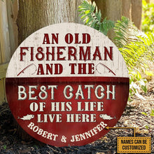 Load image into Gallery viewer, Maroon And White Custom Name Round Wooden Sign Decor Fishing Old Couple Best Catch Live Here